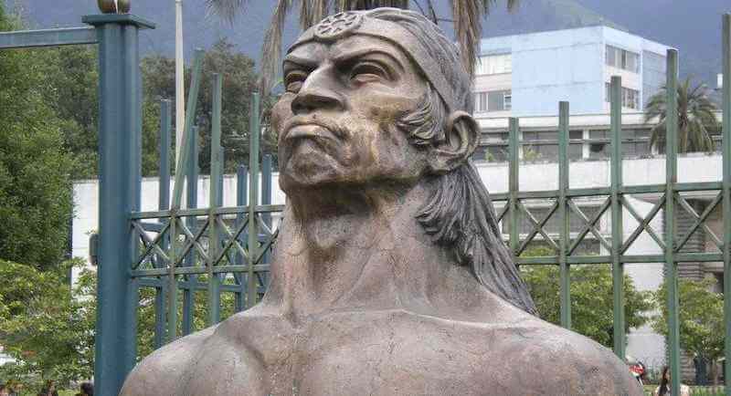 incan warrior statue